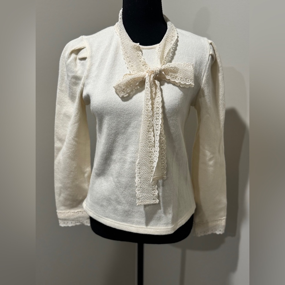 Romantic Cream Lace Bow Sweater Y2K Coquette Whimsical Balletcore size Small